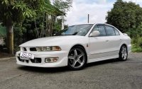 Selling Pearl White Mitsubishi Galant 1999 in Cainta